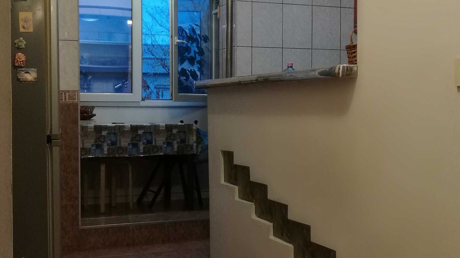 APARTAMENT 3 CAMERE, decomandat, cartier Baneasa, particular - Poză 1