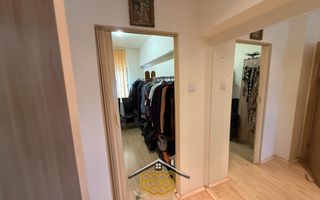 Casa P+1 cu garaj si 950 mp teren in Simnicul de jos -  Comision 0% - Poză 9