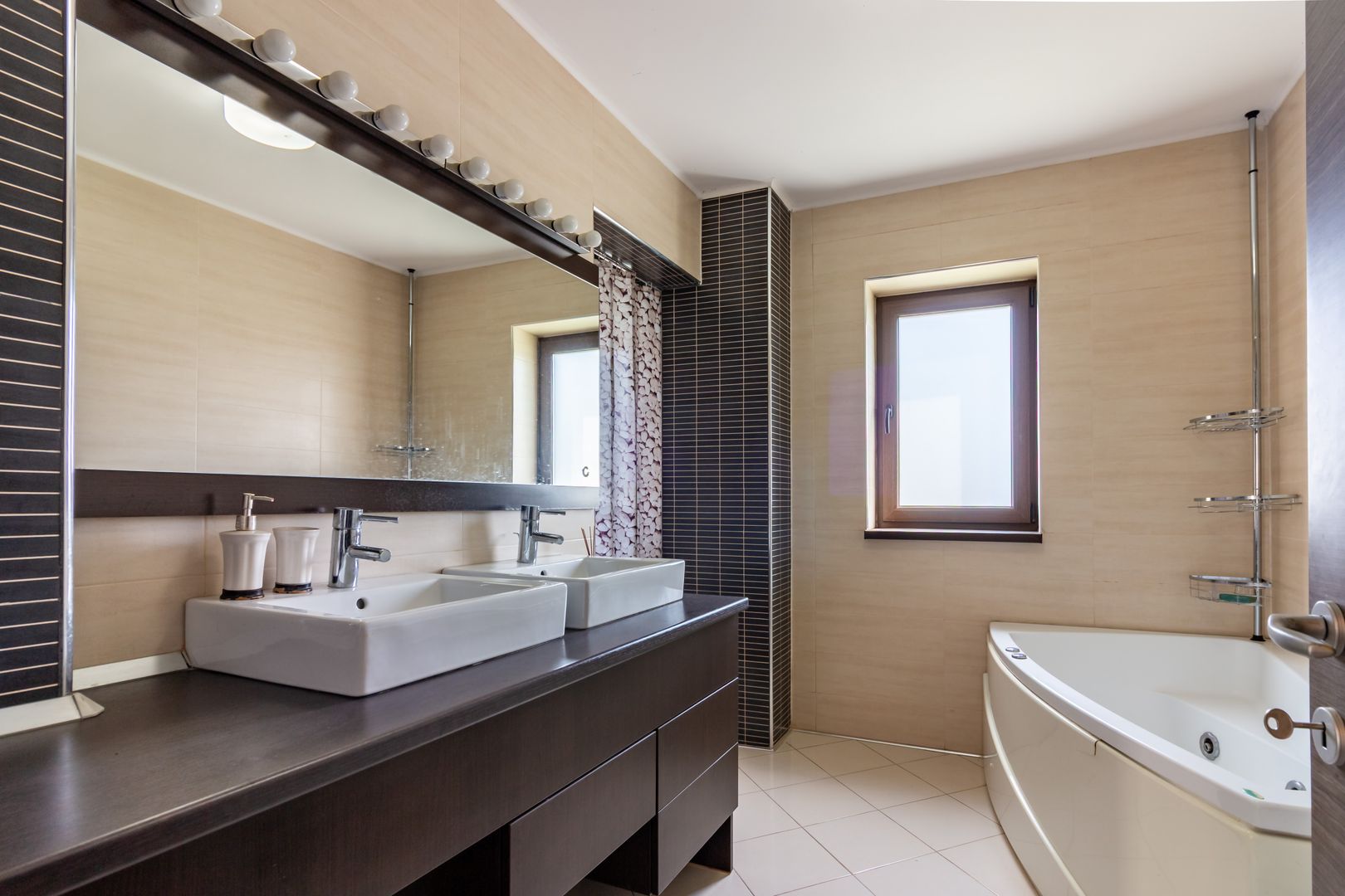 Casă / Vilă cu 5 camere de vânzare Alexandriei/Ion Conea - Poză 32