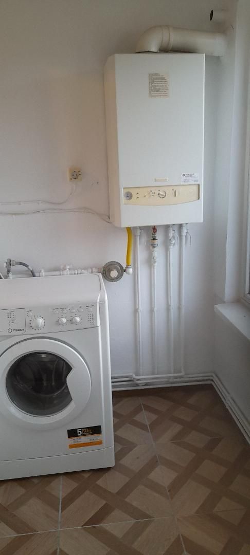 Garsoniera de vanzare in zona cetate - Poză 3