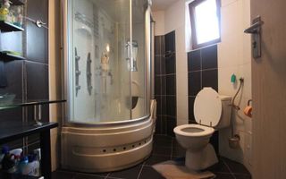 Casă / Vilă cu 9 camere de vânzare în zona Bogdanestilor - Poză 16