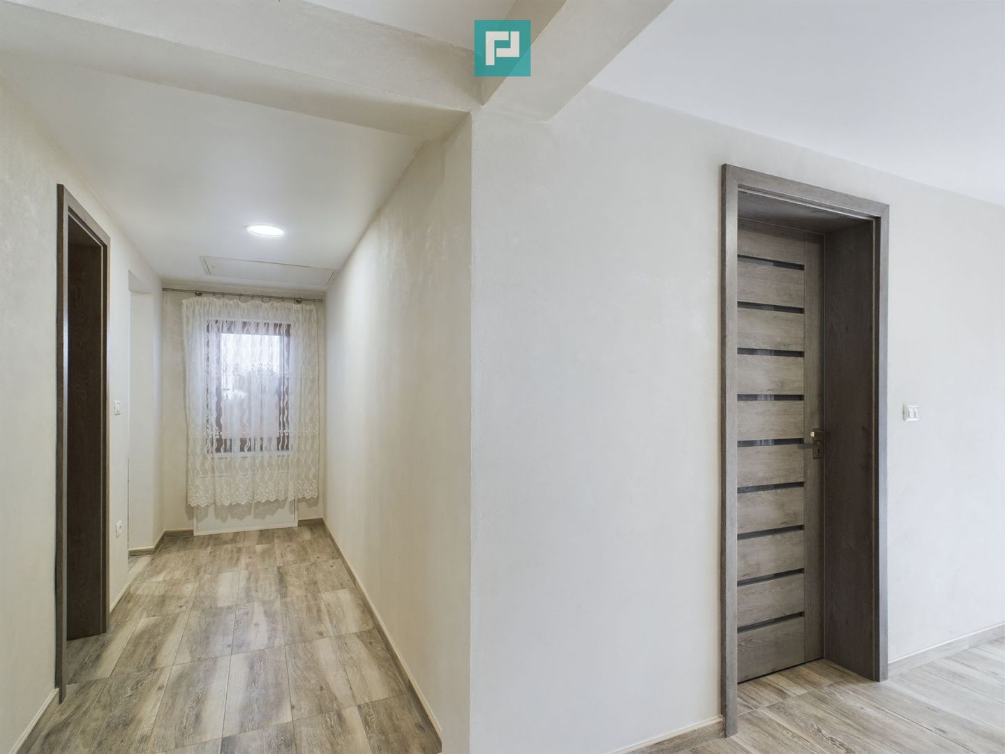 Casă Individuală Cărpiniș - Poză 15