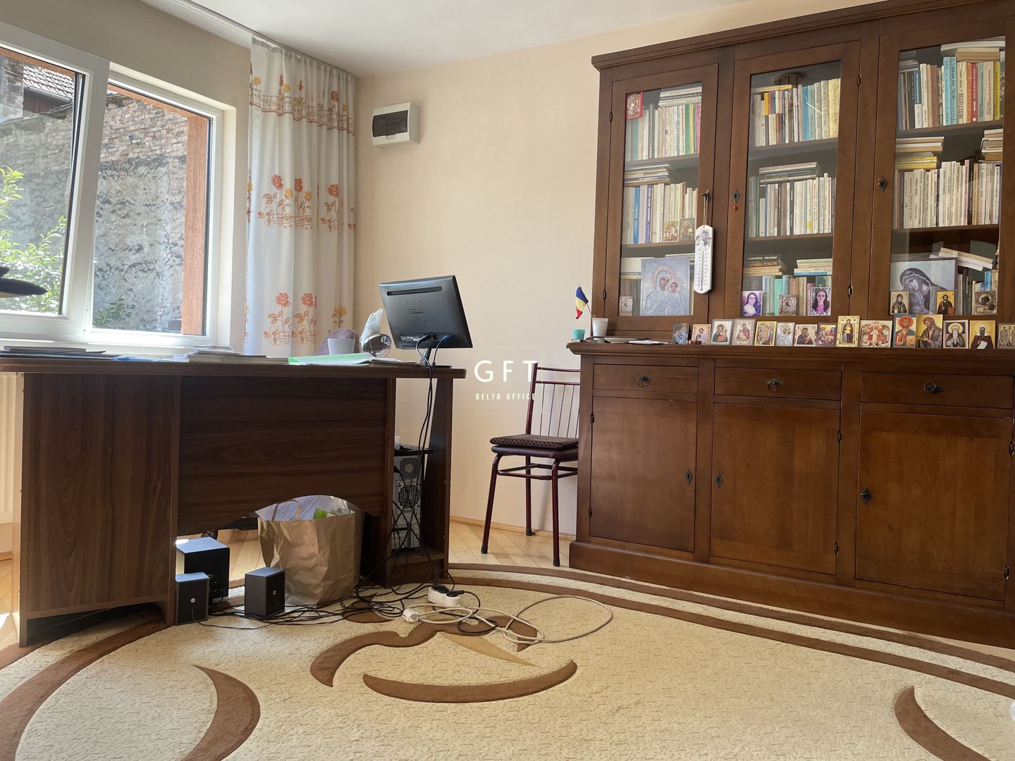 Casa, zona centrala! - Poză 2