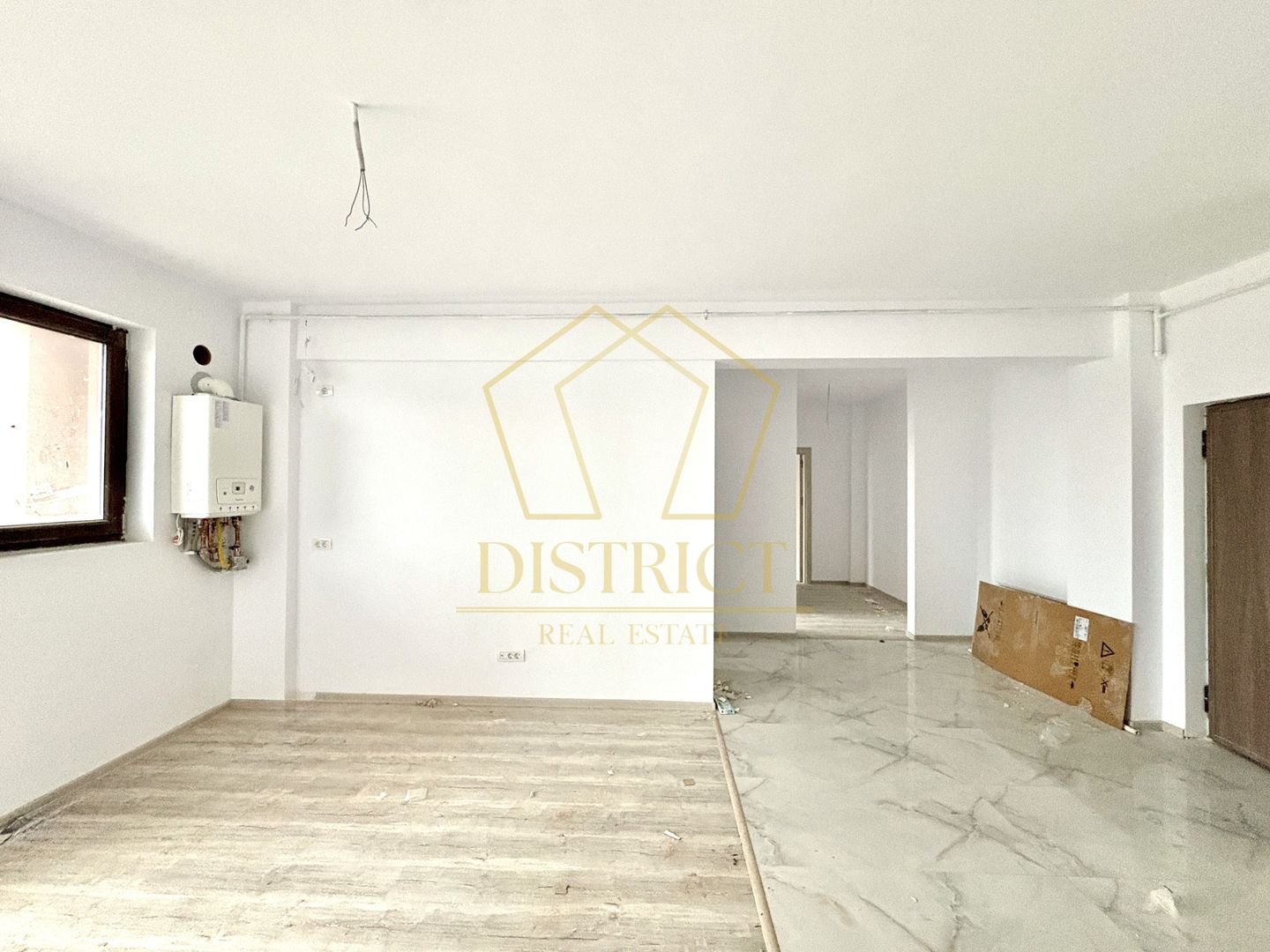 Apartament cu 3 camere si 2 bai + curte de 26mp  | Giroc | ESO - Poză 2