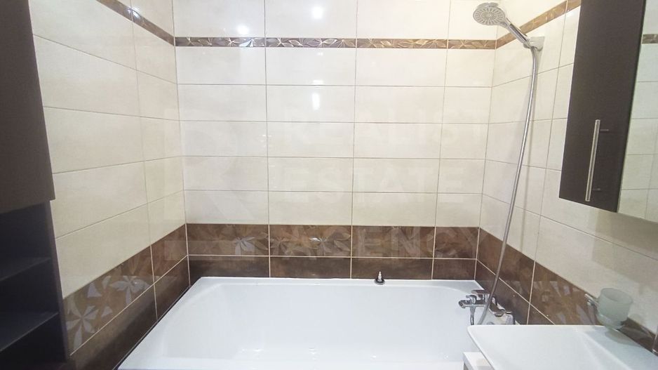 Chirie, apartament, 3 camere, str. Burebista, sectorul Botanica - Poză 17