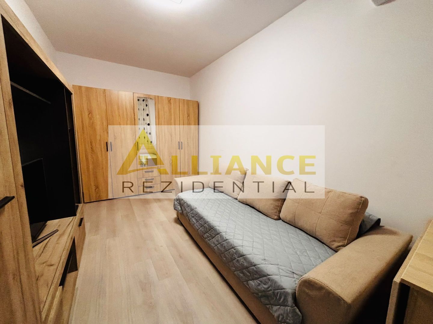 APARTAMENT DE VANZARE | STRADA BIRUINTEI | LOC DE PARCARE INCLUS - Poză 2