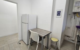 Piata Tractorul garsoniera in bloc vila, complet renovata - Poză 2