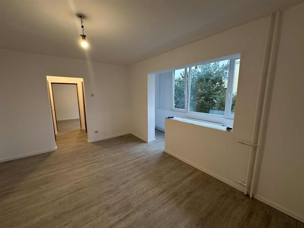 2 camere et 3 Sagului-Dambovita centrala proprie - Poză 1