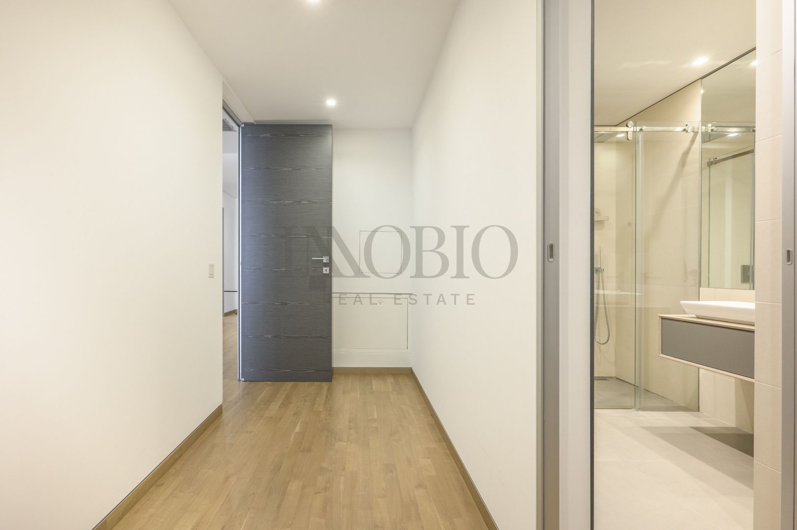 Reședință Exclusivistă cu 5 Camere | 201 mp | Terasă 25 mp - Poză 24