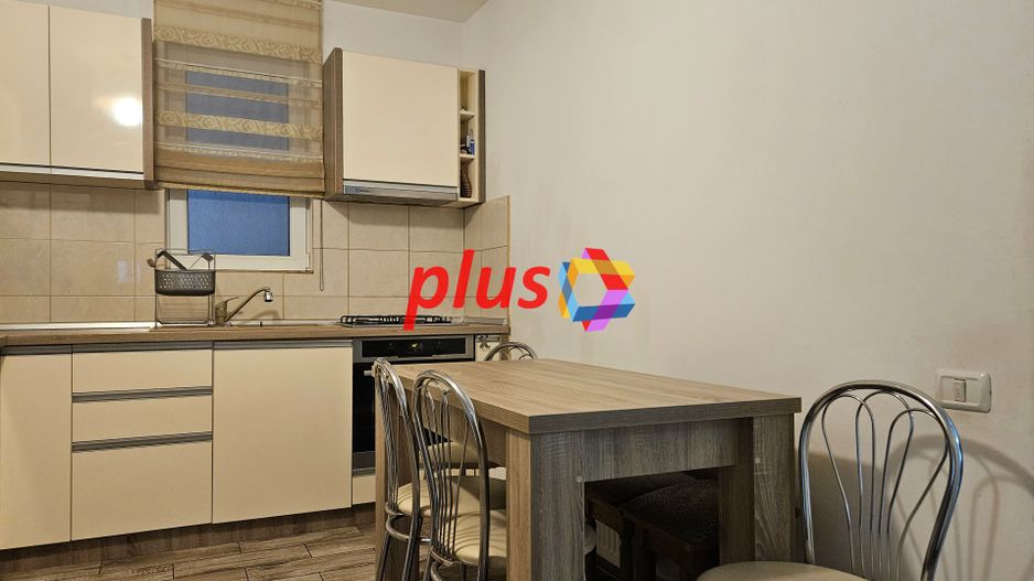 Oportunitate - Apartament cu trei camere in vila, zona Tractorul 70 mp - Poză 14
