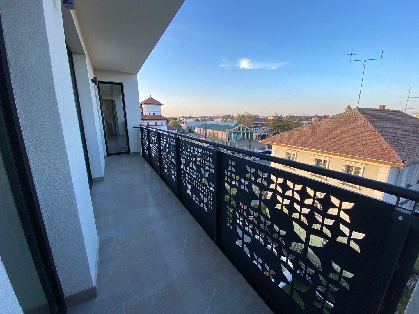 Apartament bloc nou 4 camere - parcare subterana - Poză 15