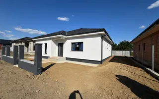 Casa semifinisata | 112 mp utili - 420 mp teren | Zona Calea Odoreului - Poză 13