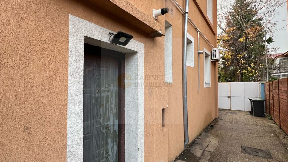 Vilă Modernă în Domenii, Aproape de Biserica Casin - Poză 19