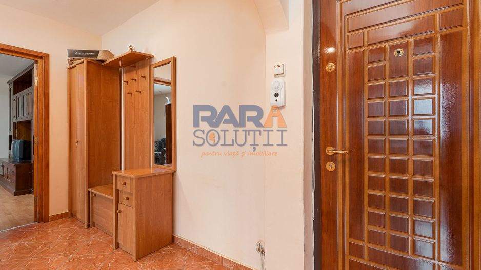 Apartament 3 camere, două băi - Str. Bogdan Dragoș - Poză 2