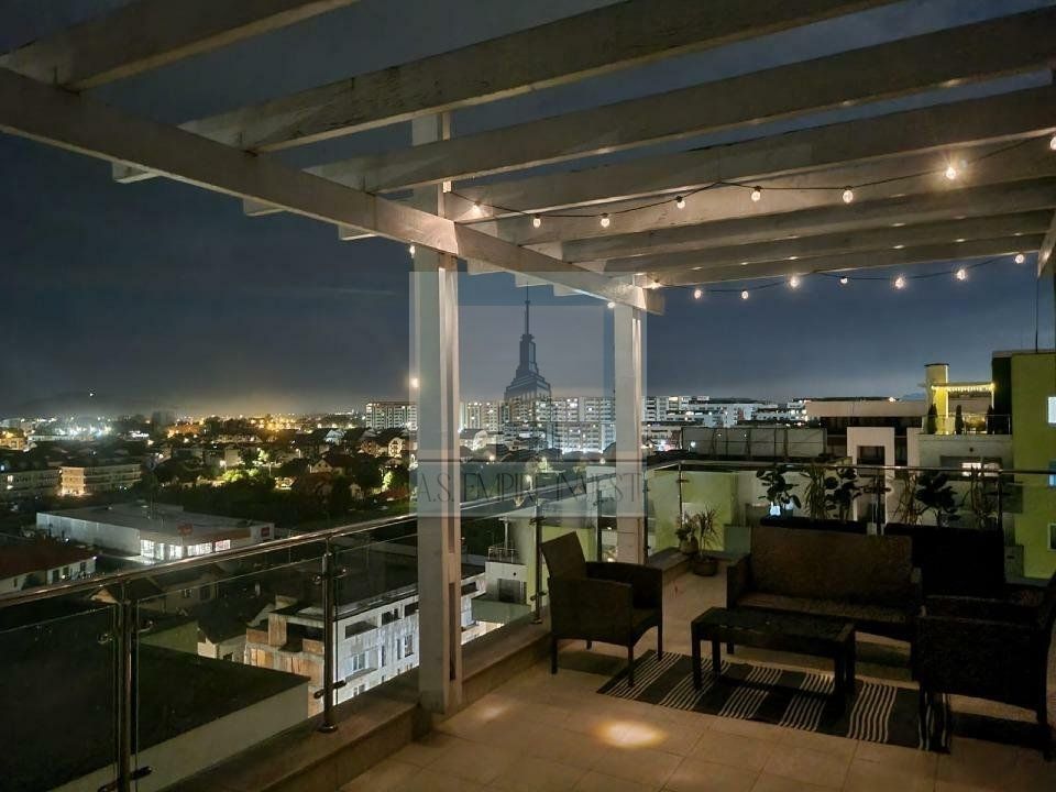 Penthouse 3 camere mobilat-utilat - zona Tractorul (Top City) - Poză 1