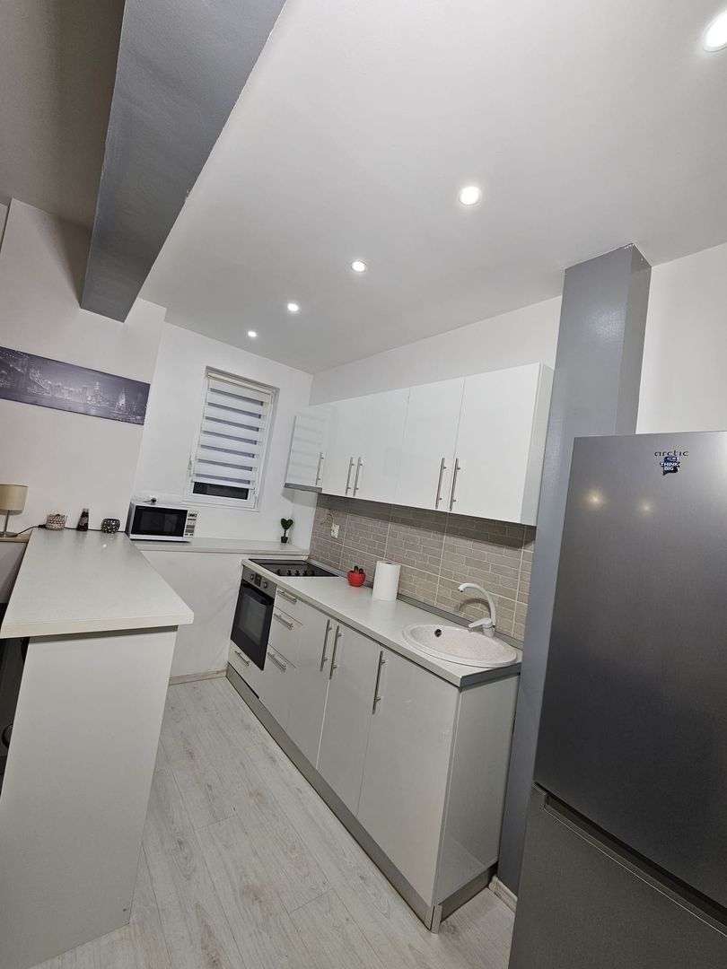 Închiriez apartament 2 camere lux modern, Piața Romană, petfriendly - Poză 8