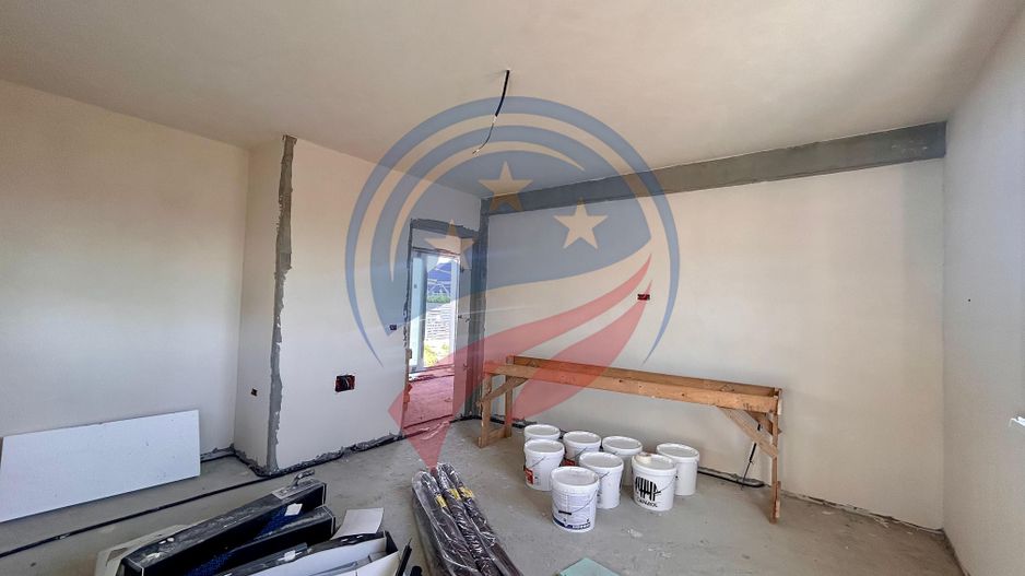 Vilă cu 4 camere de vânzare in Craiova - Poză 10