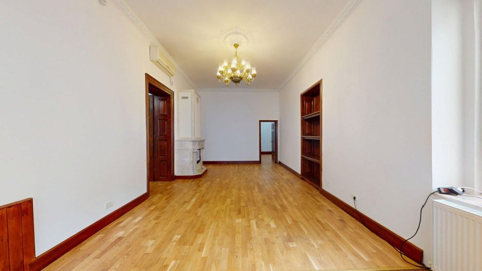 Casă cu șarm istoric lângă Cișmigiu – 6 camere, atrium natural, cramă - Poză 12