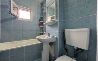 Apartament cu 4 camere decomandate, Centru - Poză 8