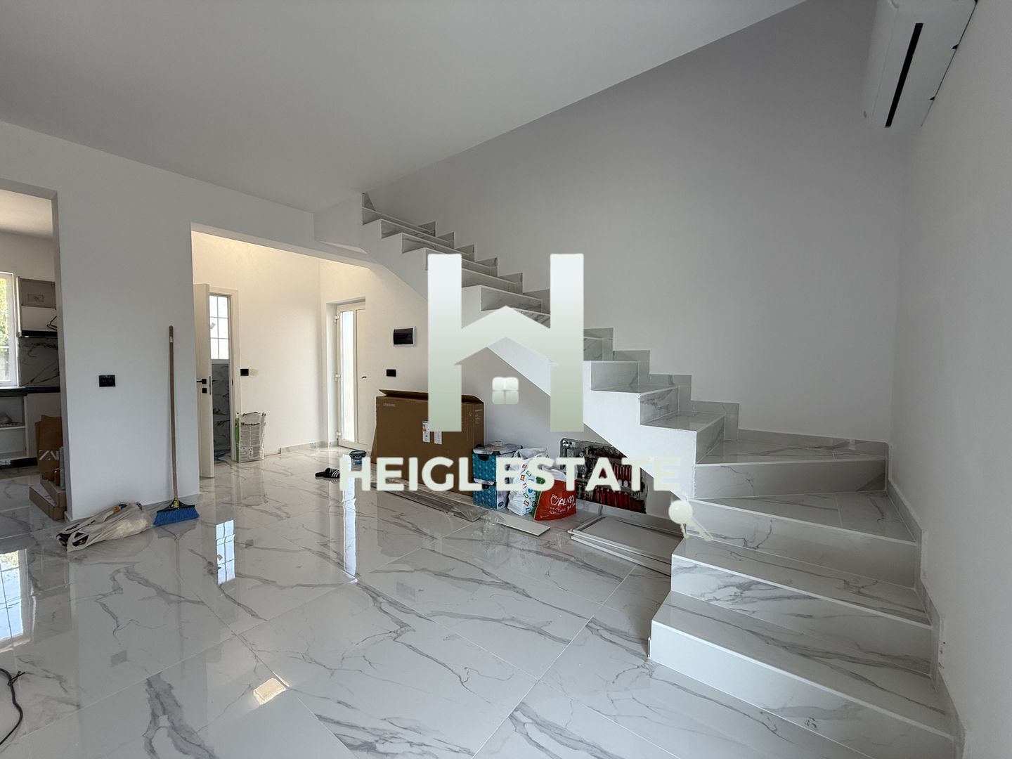 Duplexuri cu 3 camere Sinandrei - Poză 2