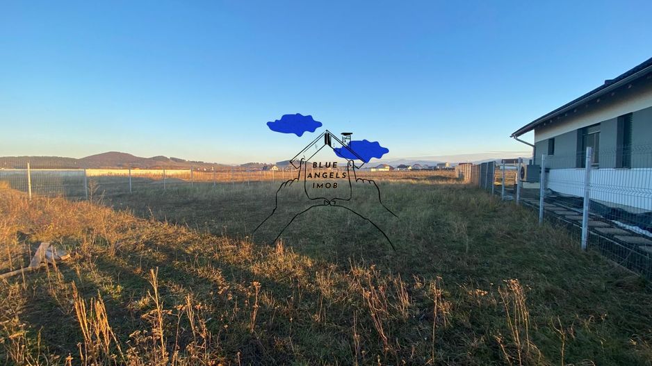 Teren Intravilan 811mp zona Sala sportului, Sanpetru - Poză 1