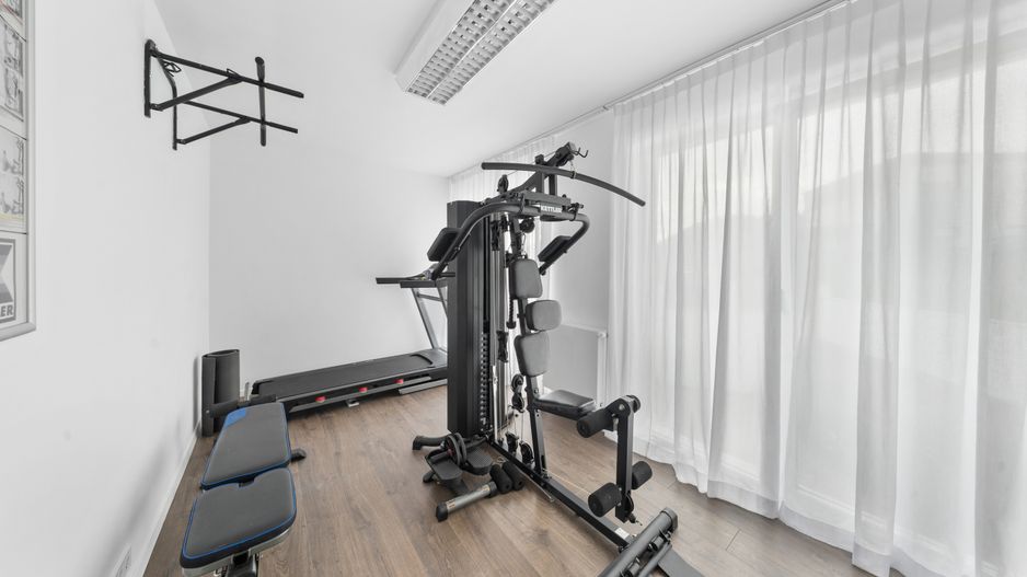 Vilă exclusivistă cu arhitectură și mobilier de designer I Livezeni - Poză 19