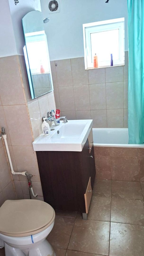 Garsonieră 41 mp — Funcționează ca Apartament cu O Cameră in Tecuci - Poză 3