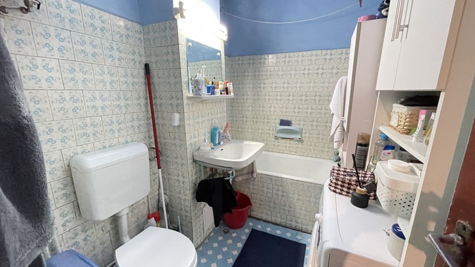 Apartament decomandat in zona Aradului - Poză 8