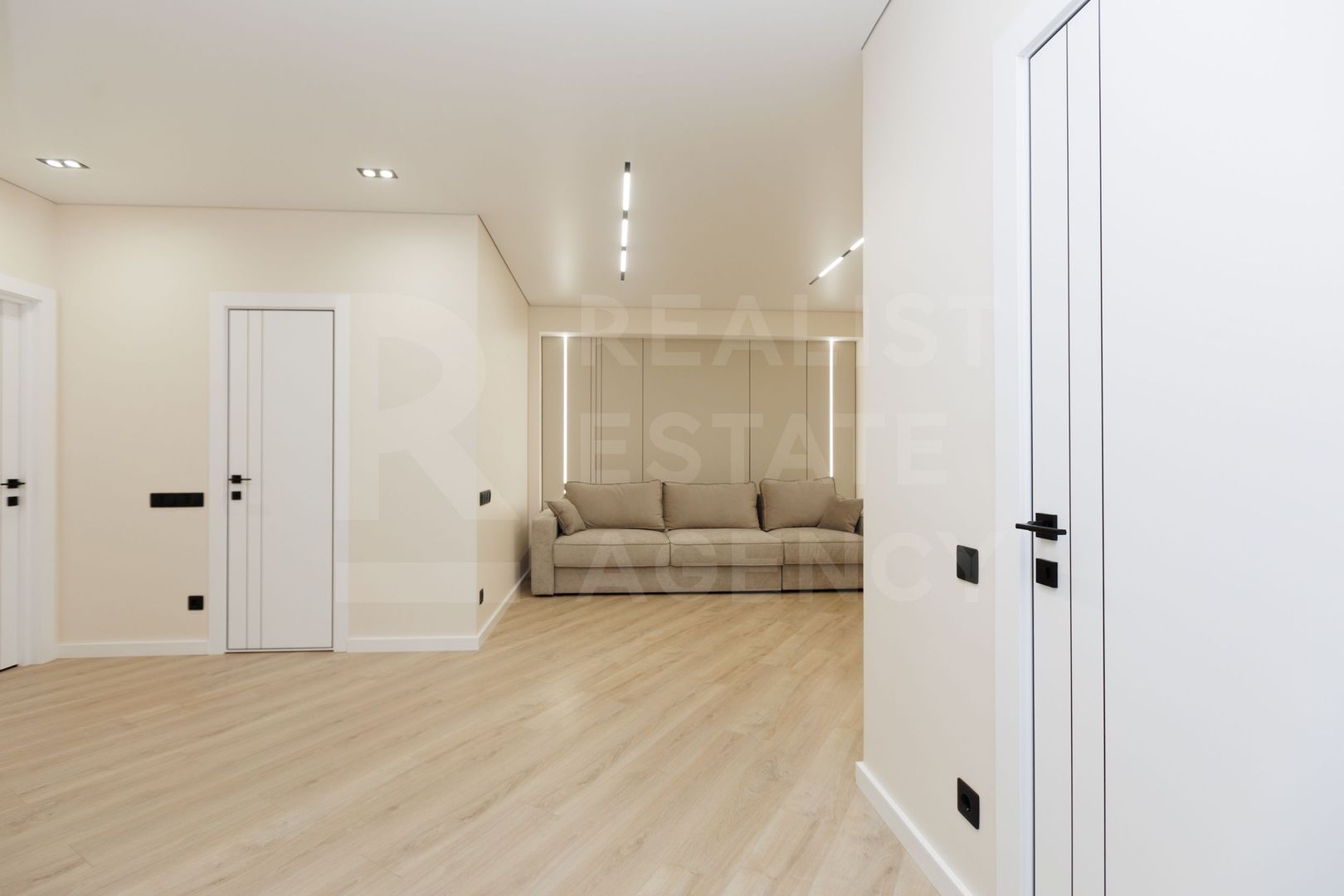 Vânzare apartament 2 camere,strada Alba Iulia, Buiucani. - Poză 2