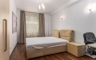 4 camere| semineu| piscina interioara | sauna | sala de sport| parcare - Poză 16