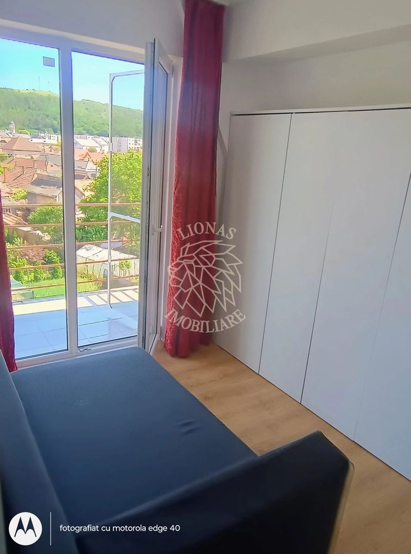 Apartament de vânzare 3 camere,2 balcoane, 50 mp Gherla, Cluj - Poză 9