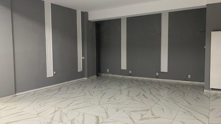 Spatiu comercial de inchiriat Damaroaia - Poză 4