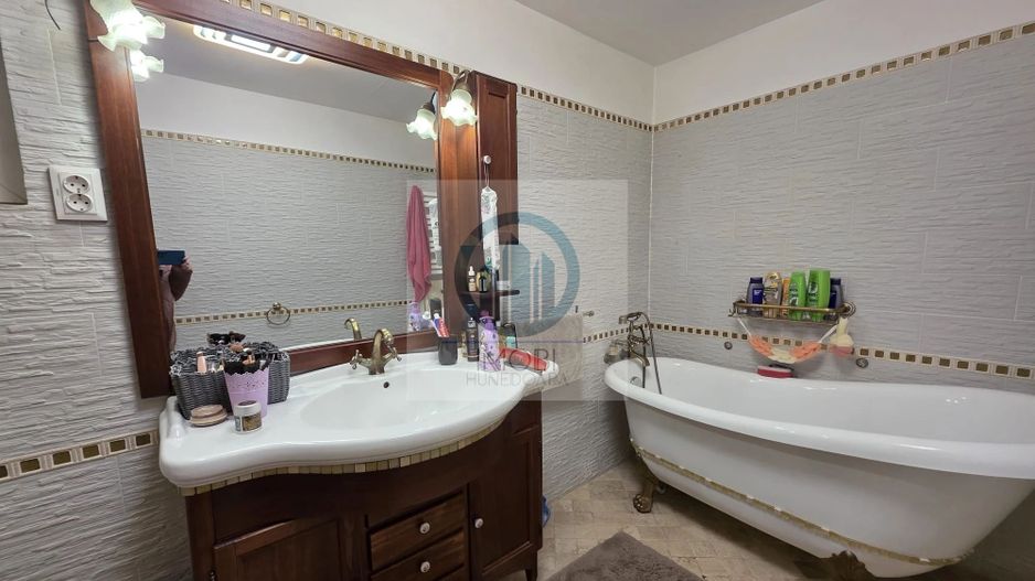 Casa moderna cu etaj si piscina, terasa si teren 700 mp – Simeria, HD - Poză 18