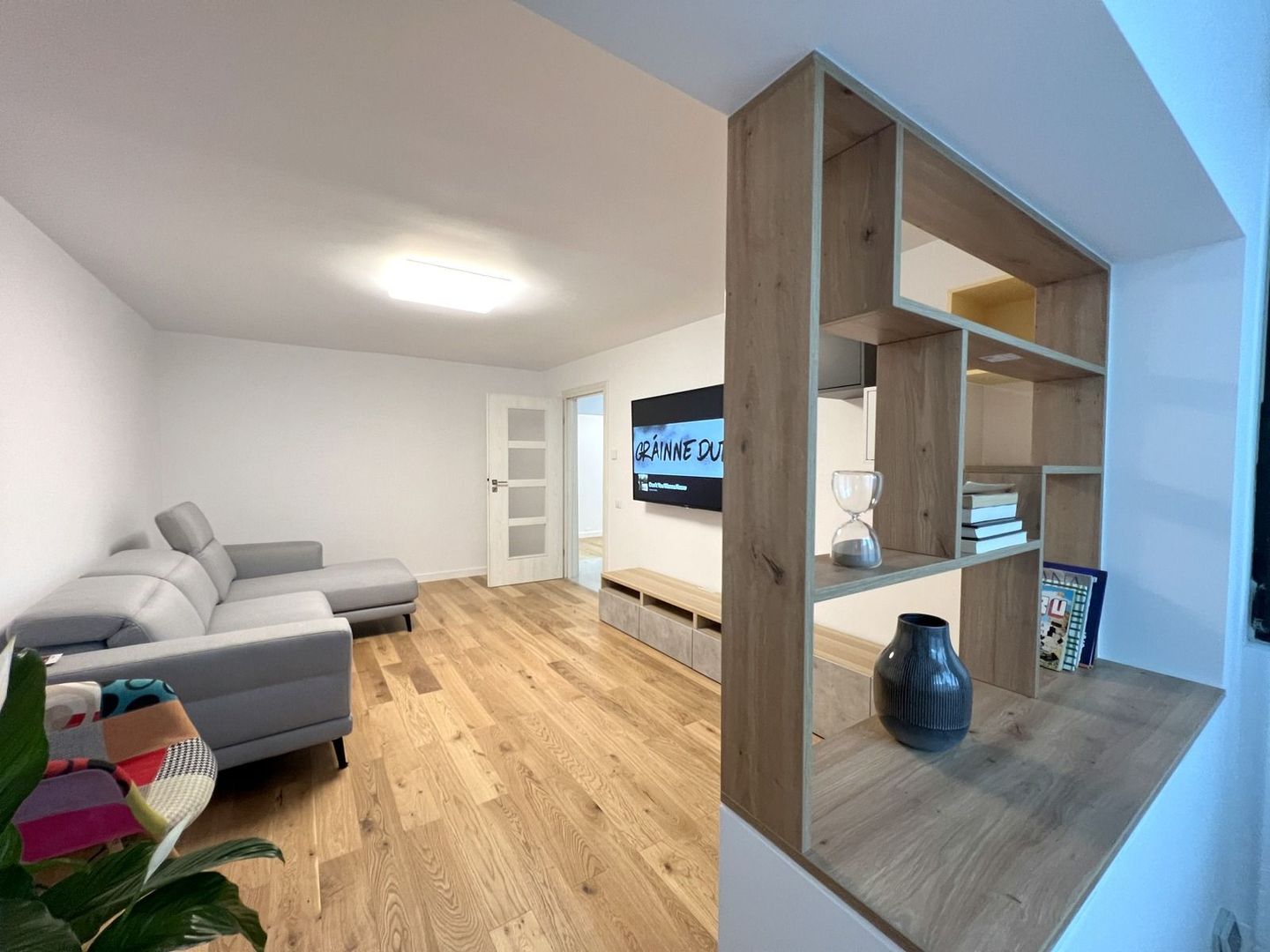 Aviatiei | 4 camere renovate | decomandat- langa metrou parc si scoala - Poză 3