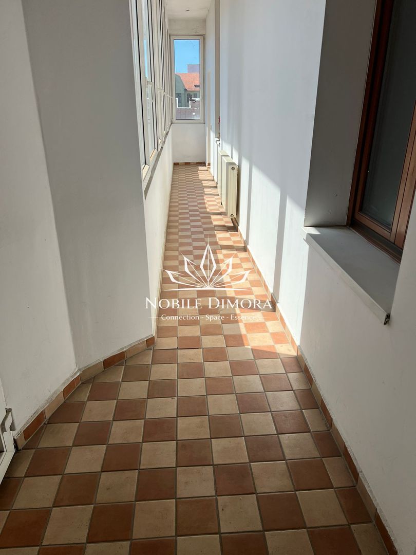 SAD - Spatiu de birouri de 67 mp - zona Centrala - in Arad - Poză 3