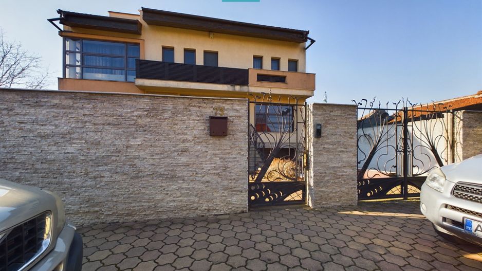 Vilă spațioasă cu 8 camere, Grădiște - Poză 4