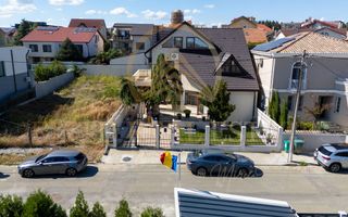 Ovidiu Sud - Zona premium - Vila impozanta, curte mare, garaj, terasa! - Poză 2