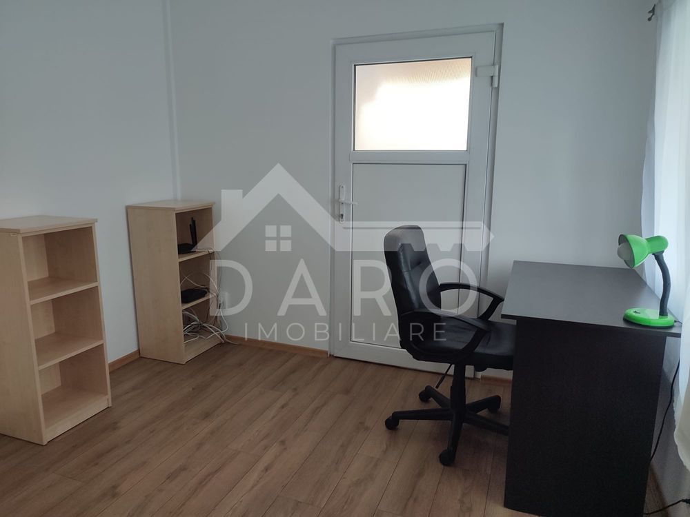 Apartament 3 dormitoare 4 camere - Poză 3
