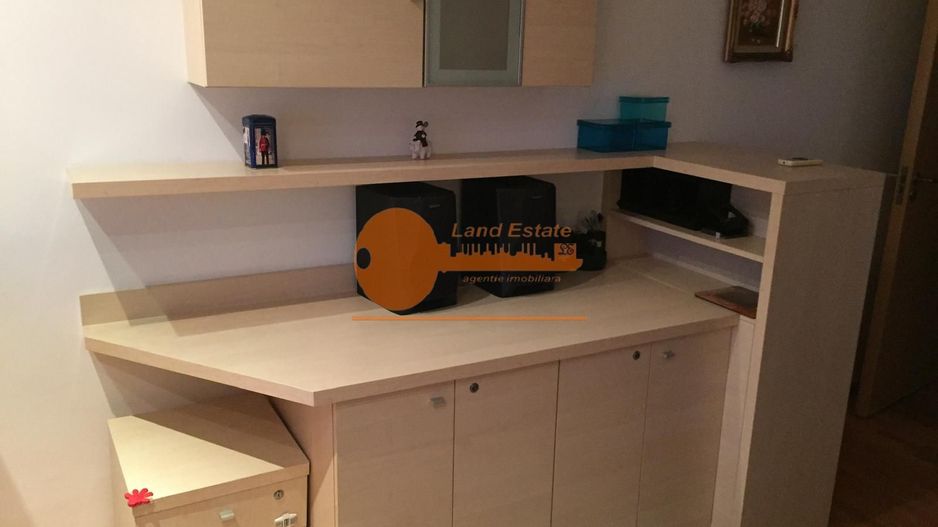 Vanzare 3 camere Vacaresti ( bloc 1985-aproape de metrou ) - Poză 34