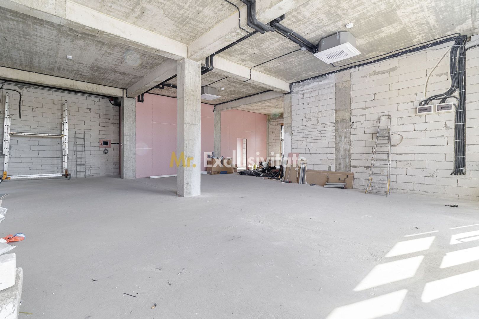 Spatiu comercial de la 14 euro de inchiriat Amber Forest Plaza - Poză 10