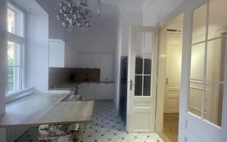 Apartament de lux în inima Oradiei – locație premium lângă Gojdu - Poză 13