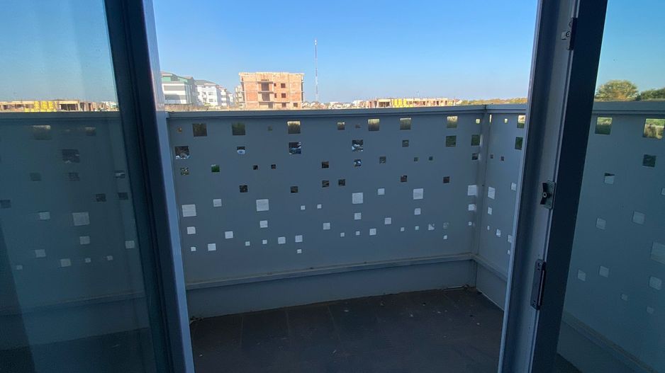 Giroc-Neptun | 3 Camere | Decomandat | Lift | Disponibil imediat - Poză 8