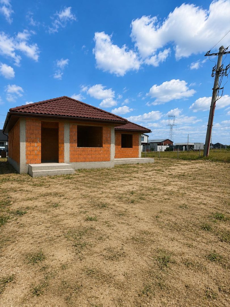 Casă la roșu, plan Parter – 500 mp teren, front 20 ml – Cihei - Poză 5