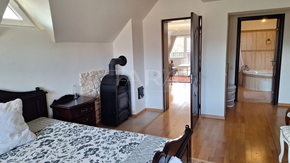 Casa Elegantă în Borhanci - Poză 14