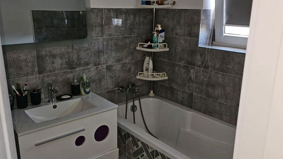 casa titan - Poză 9