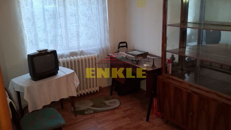 De vanzare apartament cu 3 camere, Str. Stefan Luchian - Poză 2