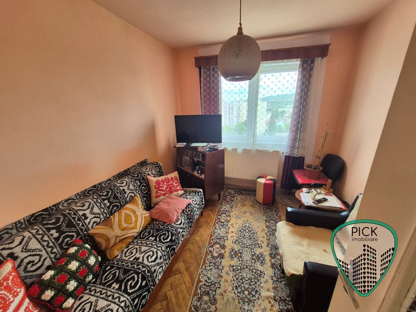 P 1231 - Apartament cu 3 camere în Târgu Mureș, Dâmbu Pietros, hol pătrat - Poză 7