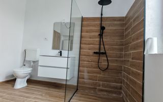 Apartament de vânzare la casă,  3 camere, plus camera Hobby,  central Sibiu. - Poză 8