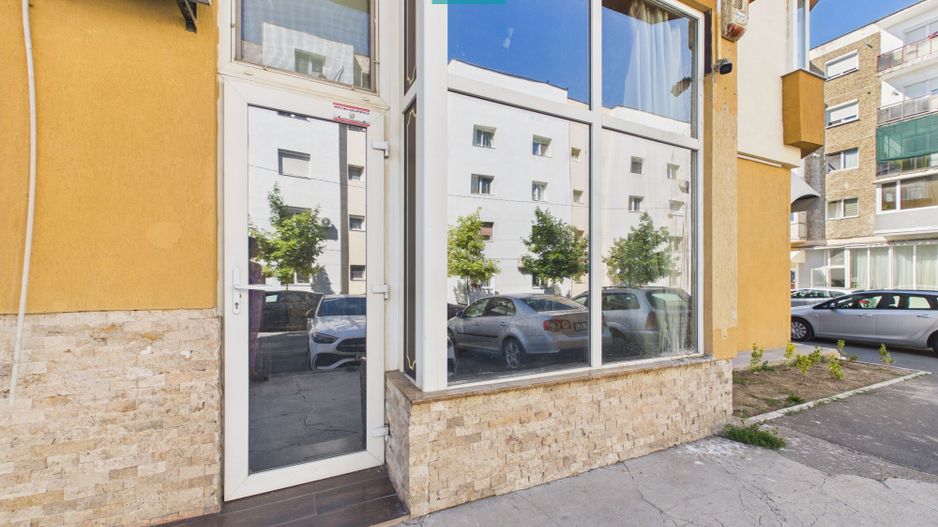 Spațiu comercial în Confecții 26mp - Poză 1