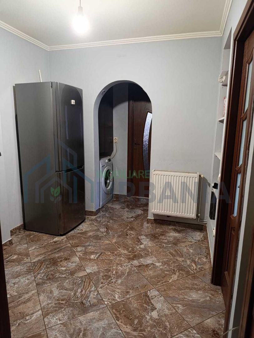 Camera apartament disponibila, zona Nicolina (Frumoasa) - Poză 3